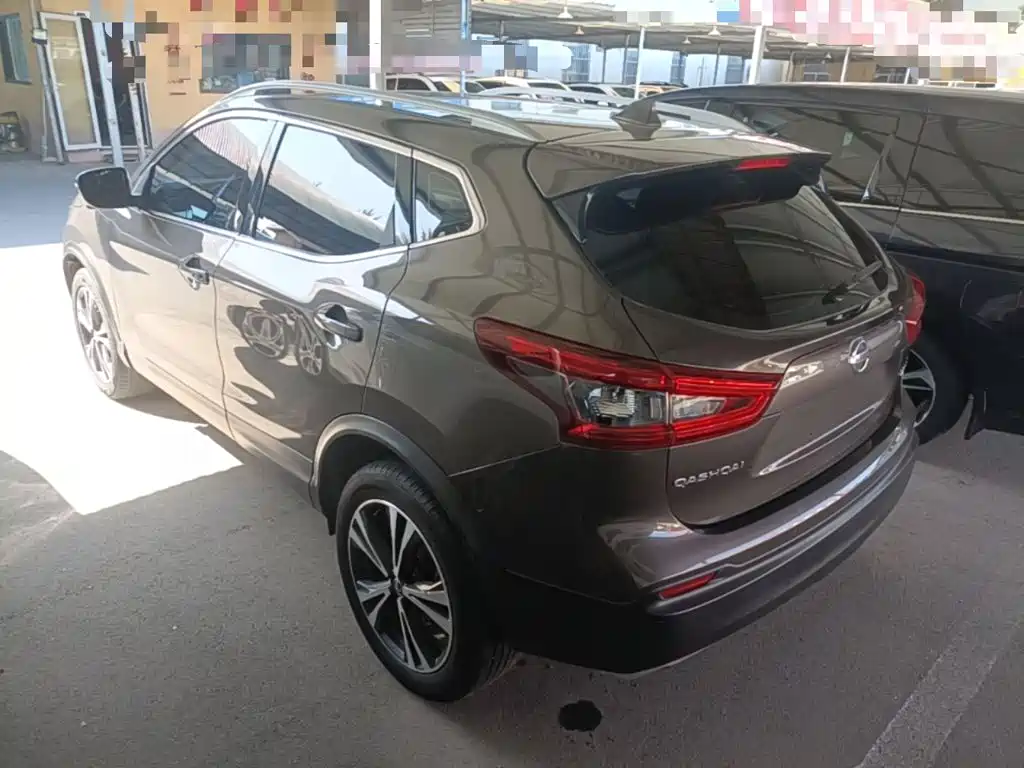 Nissan Qashqai — фото 5