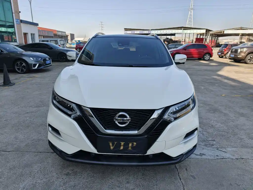 Nissan Qashqai — фото 20