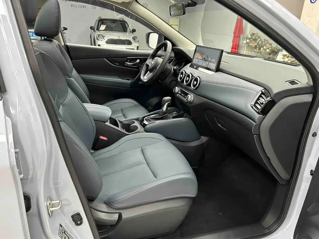 Nissan Qashqai — фото 20