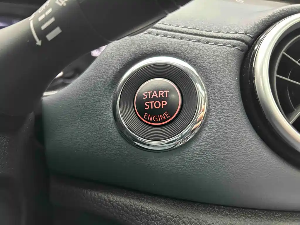 Nissan Qashqai — фото 10