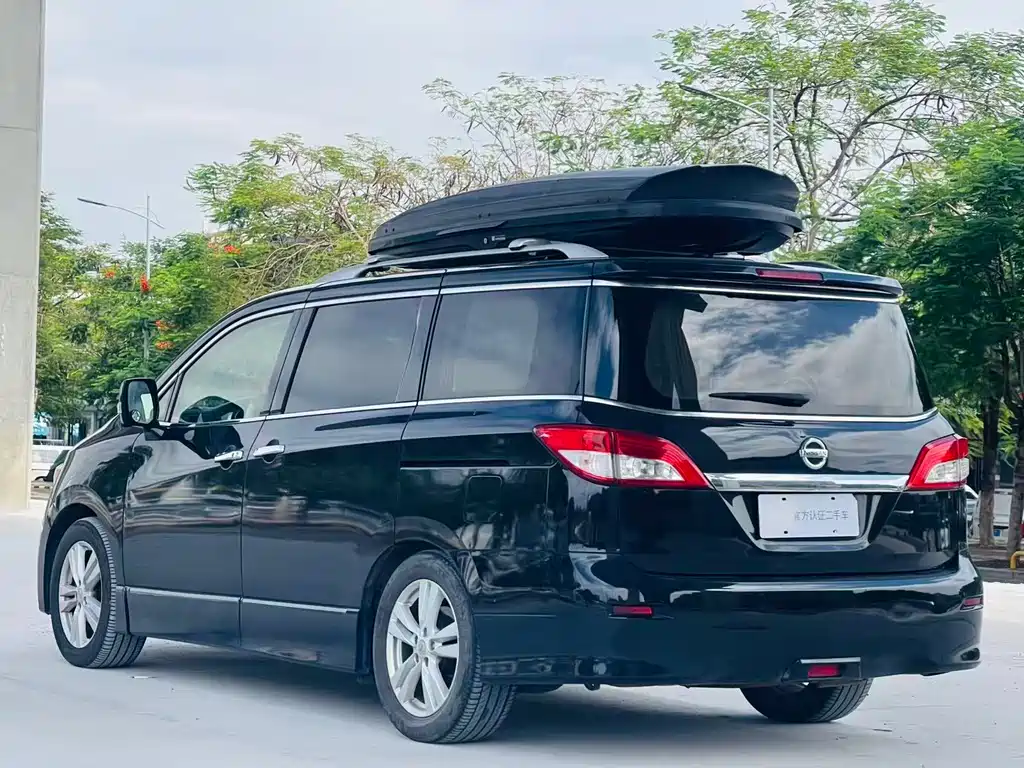 Nissan Quest — фото 5