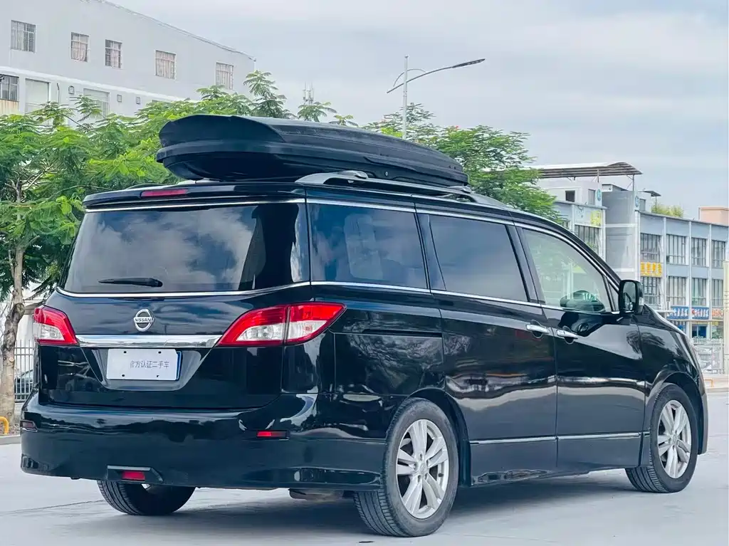 Nissan Quest — фото 6