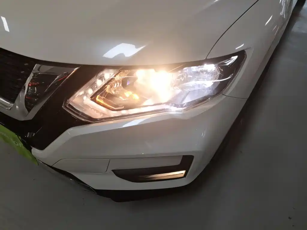 Nissan X-Trail — фото 24