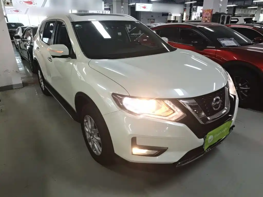 Nissan X-Trail — фото 4