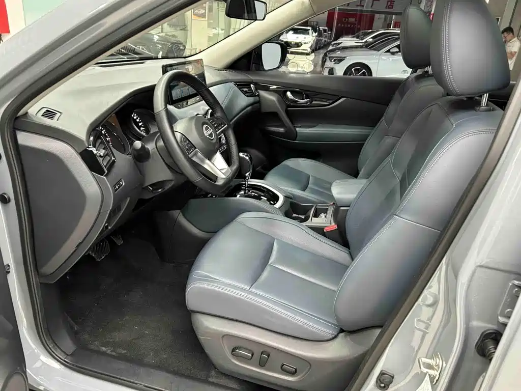 Nissan X-Trail — фото 17