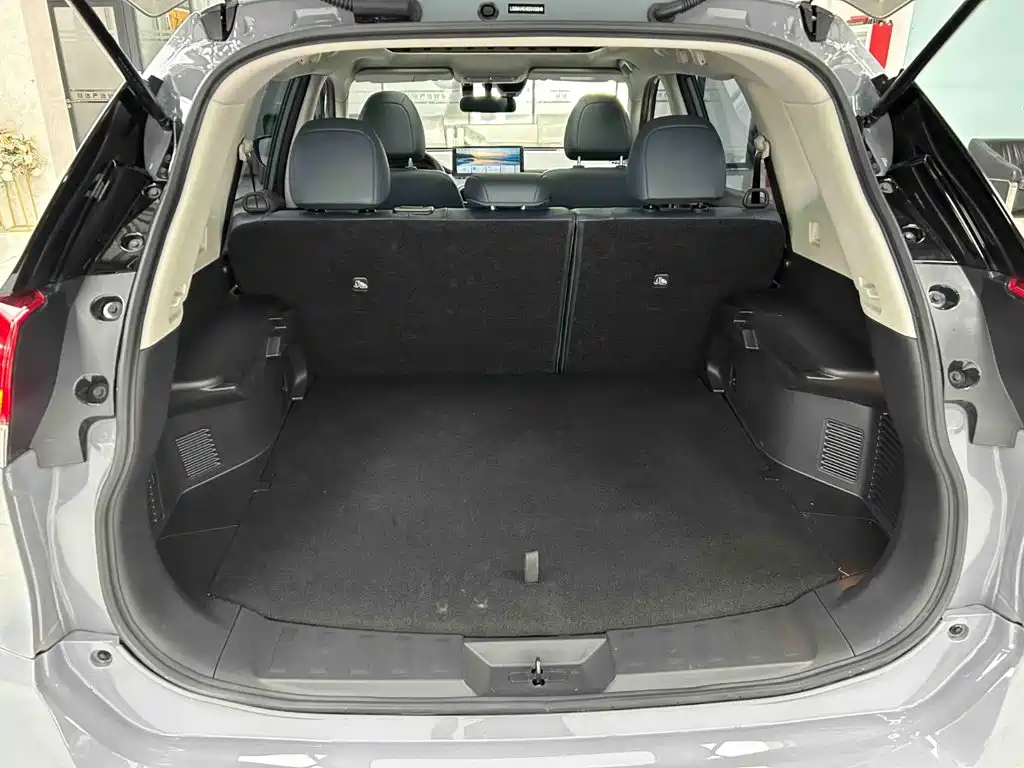 Nissan X-Trail — фото 22