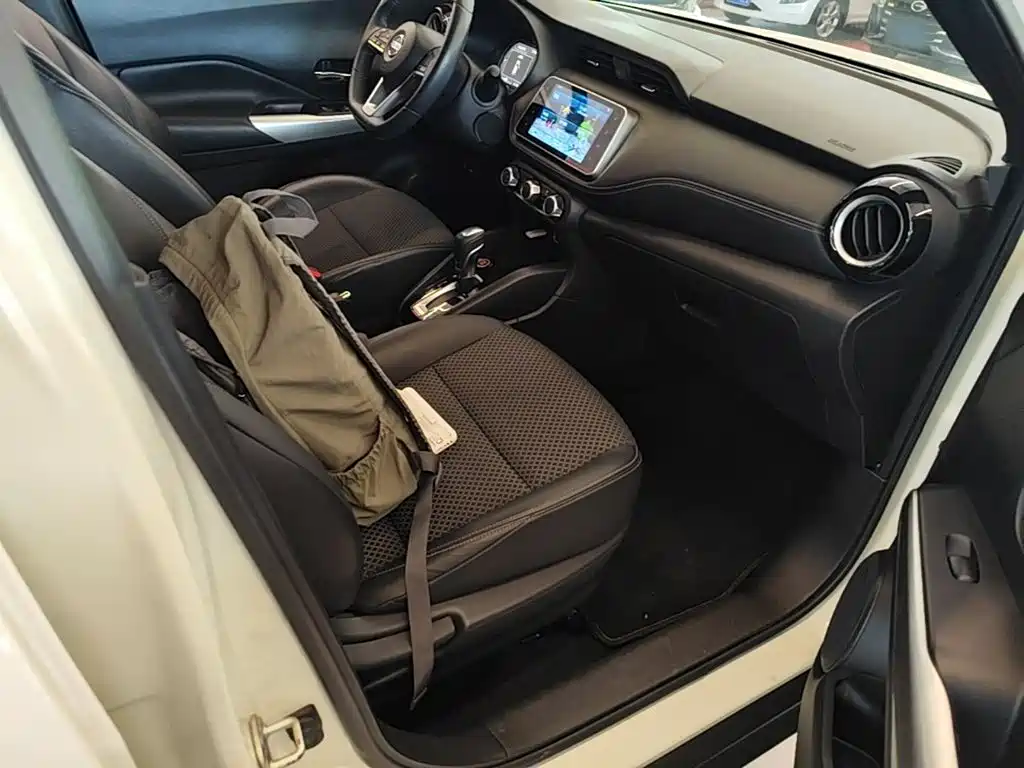 Nissan Kicks — фото 25