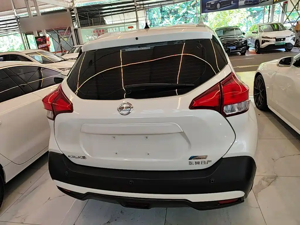 Nissan Kicks — фото 6