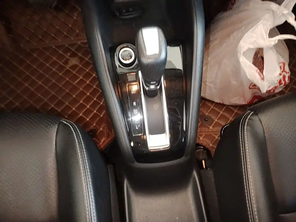 Nissan Kicks — фото 14