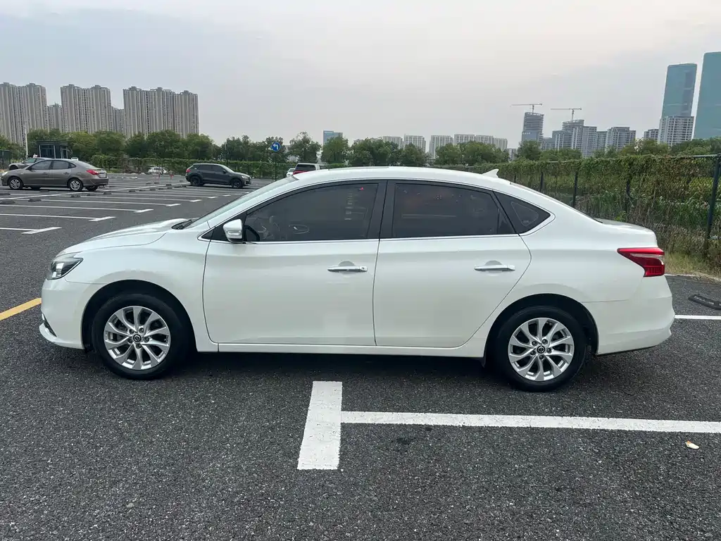 Nissan Sylphy — фото 4
