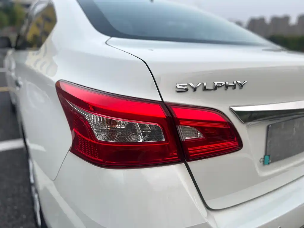 Nissan Sylphy — фото 10