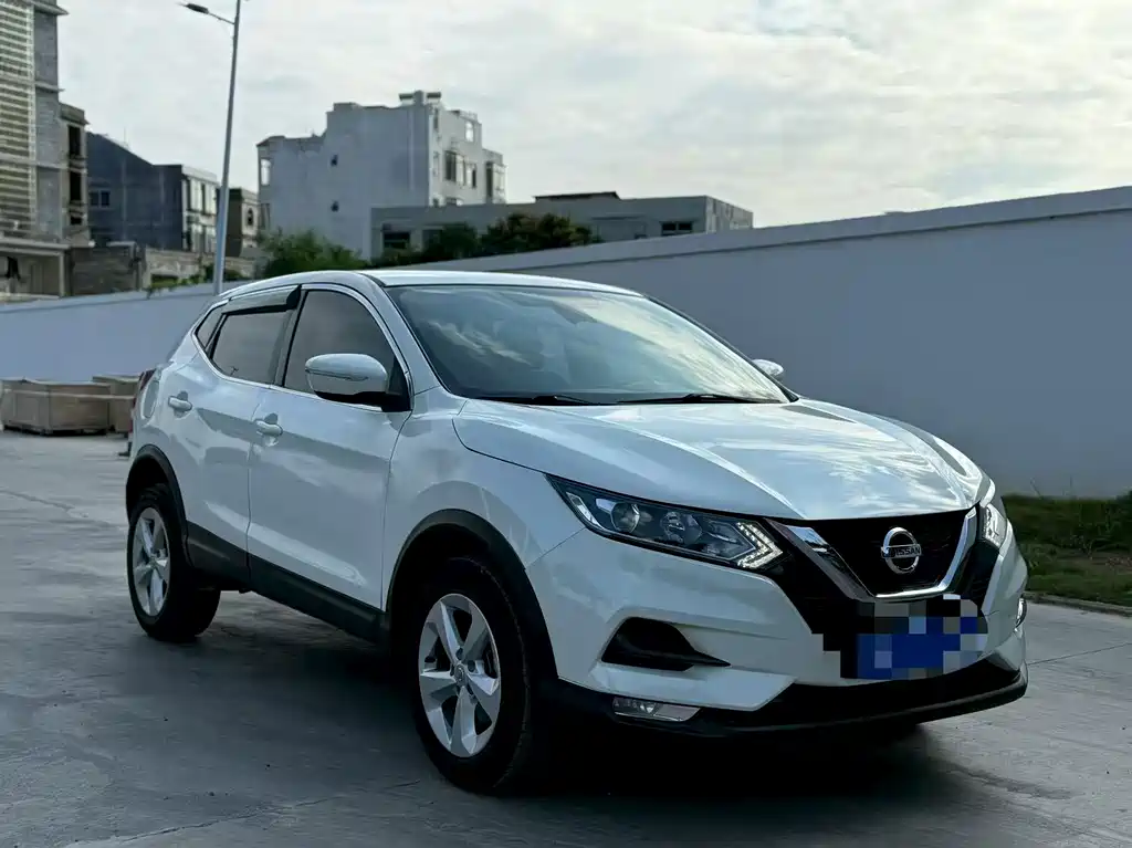 Nissan Qashqai — фото 2