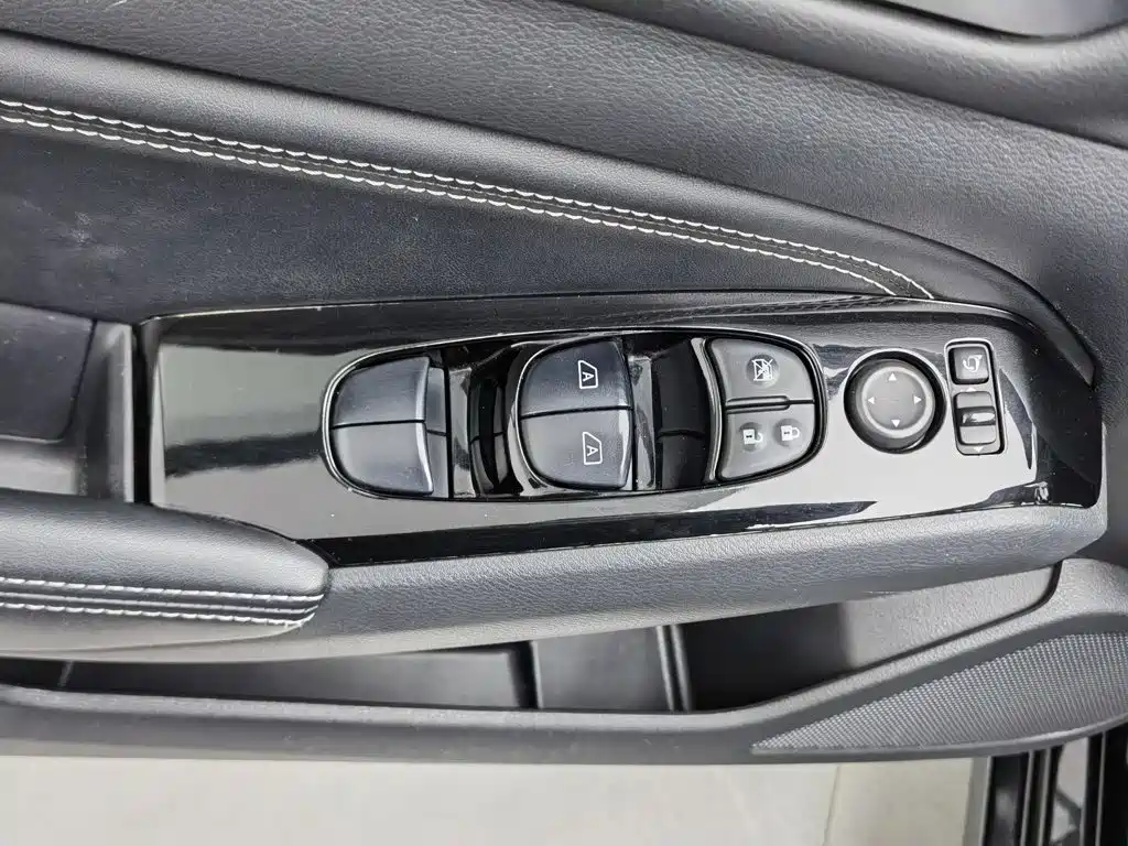 Nissan Teana — фото 9