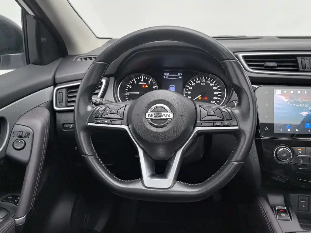 Nissan Qashqai — фото 11