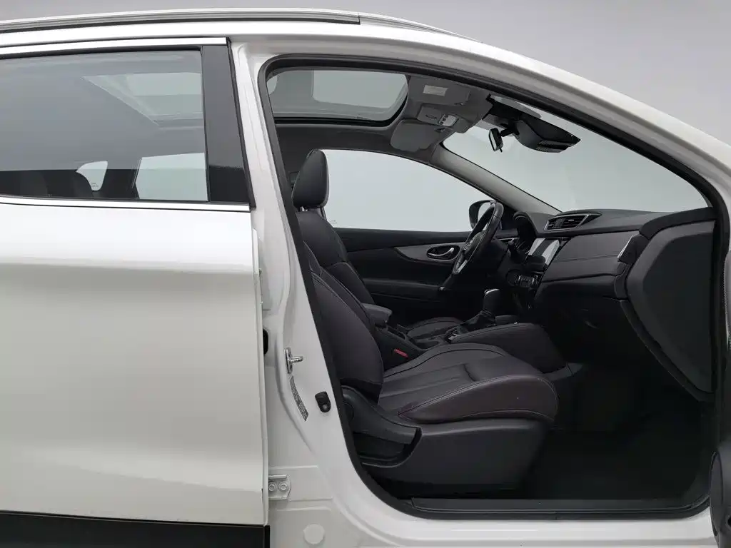 Nissan Qashqai — фото 23