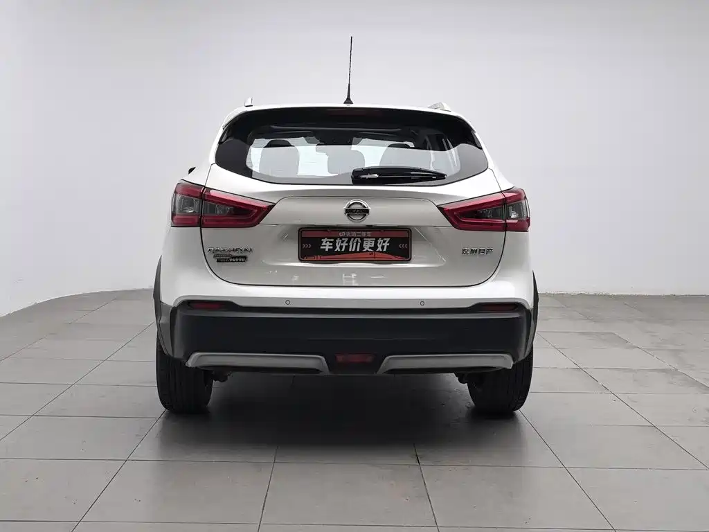 Nissan Qashqai — фото 4