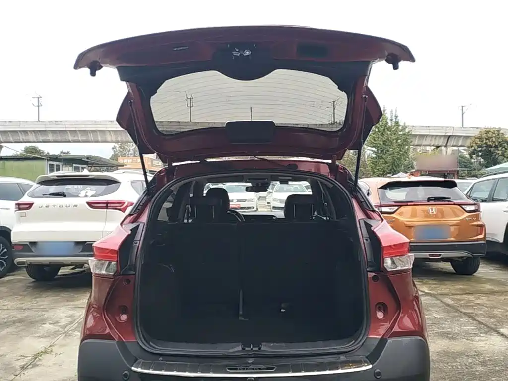 Nissan Kicks — фото 19