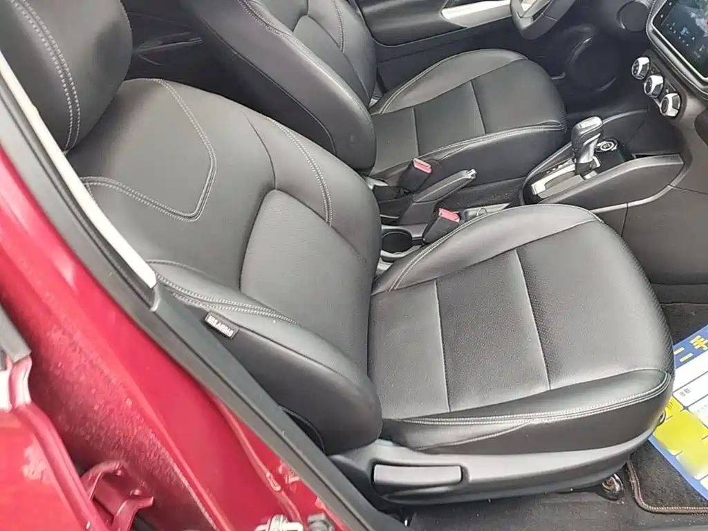 Nissan Kicks — фото 25