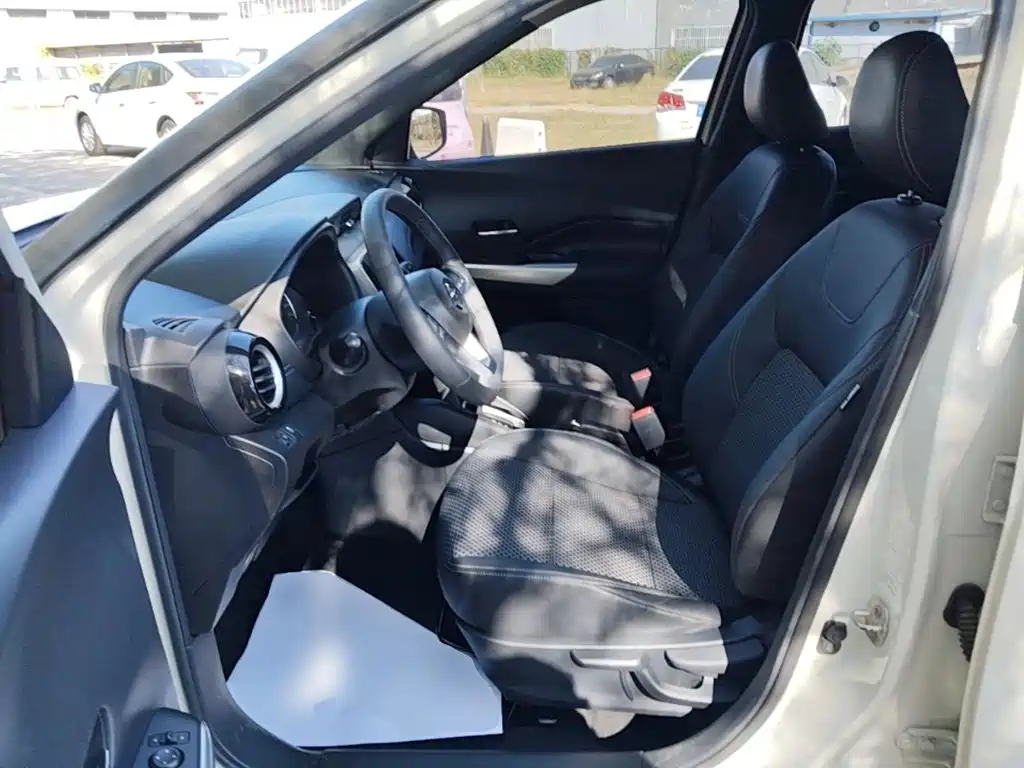 Nissan Kicks — фото 15