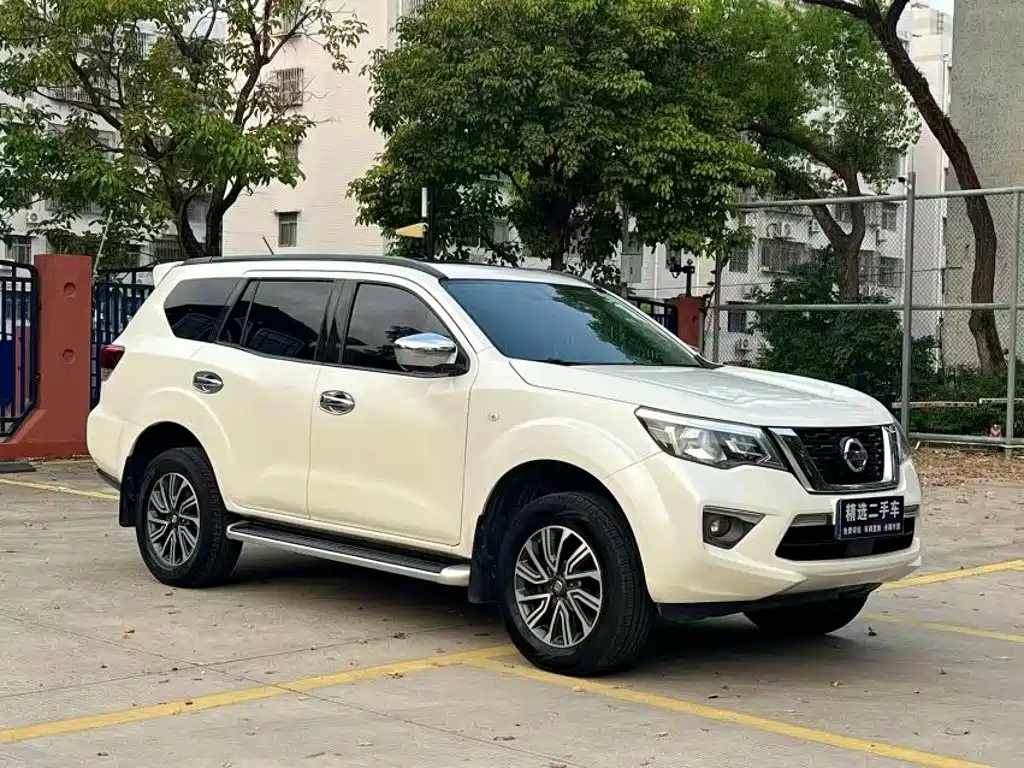 Nissan Terra — фото 3