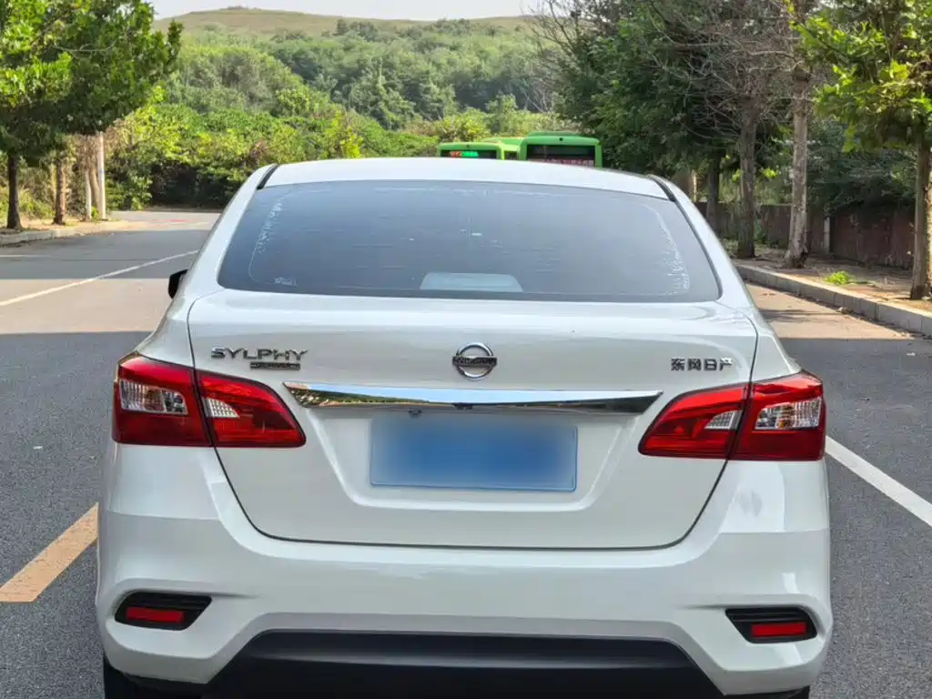 Nissan Sylphy — фото 10