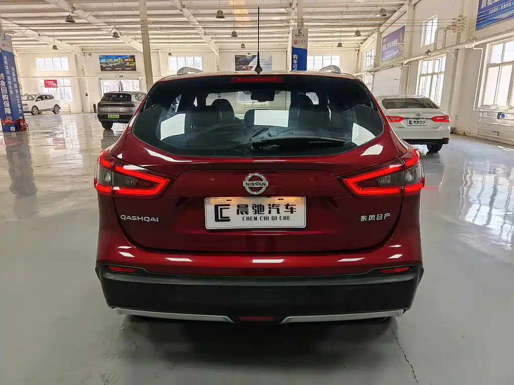 Nissan Qashqai — фото 5