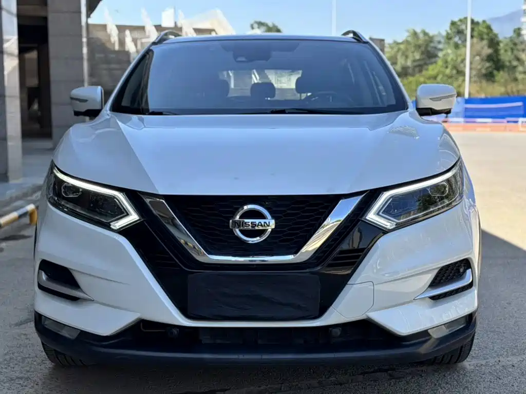 Nissan Qashqai — фото 7