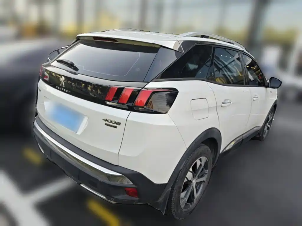 Peugeot 4008 — фото 10