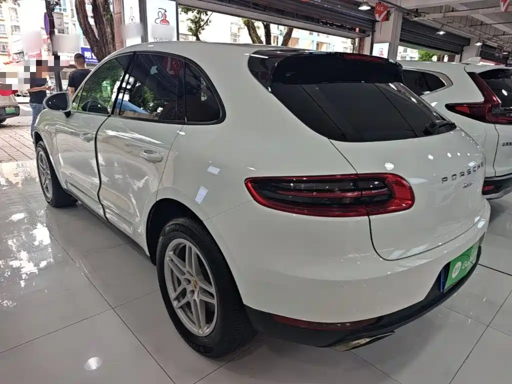 Porsche Macan — фото 5