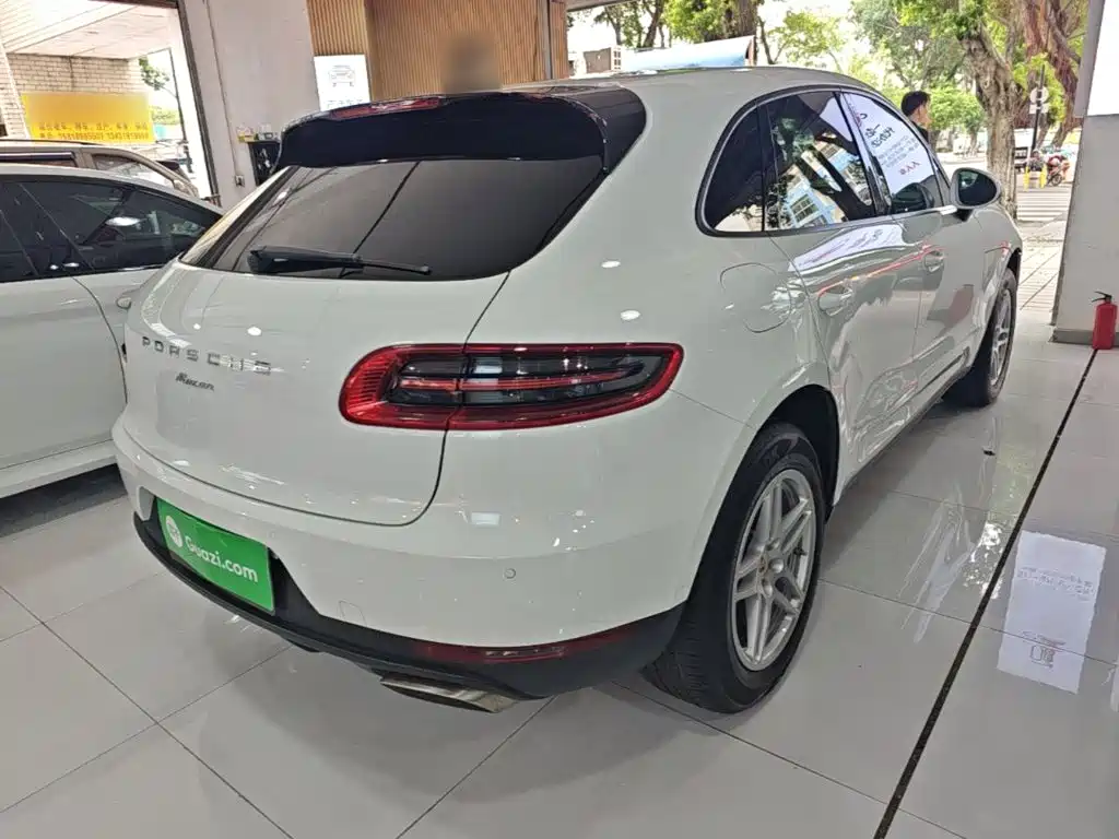 Porsche Macan — фото 7