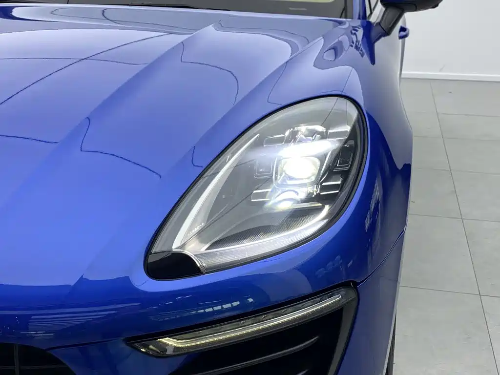 Porsche Macan — фото 6