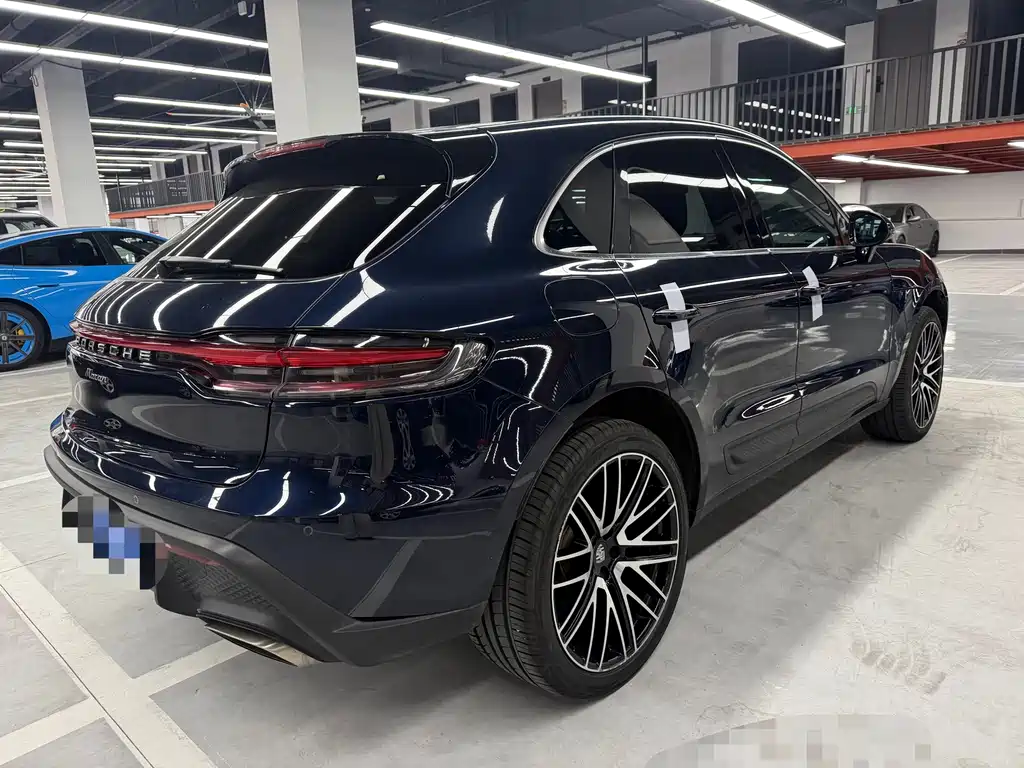 Porsche Macan — фото 17