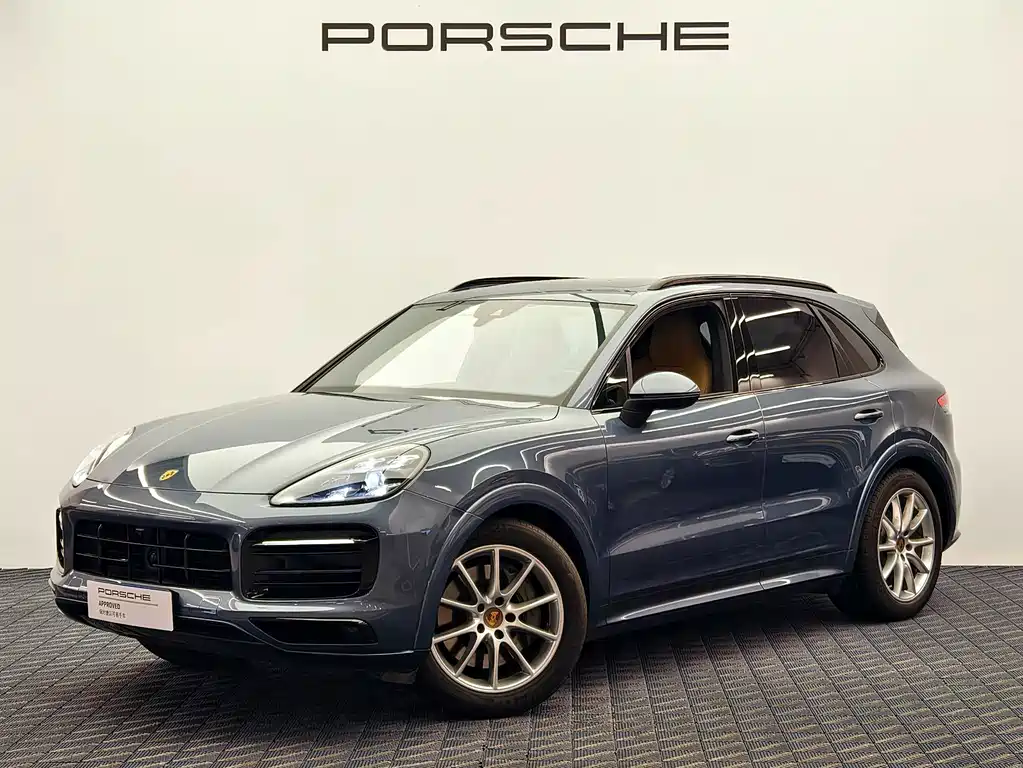 Porsche Cayenne — фото 1
