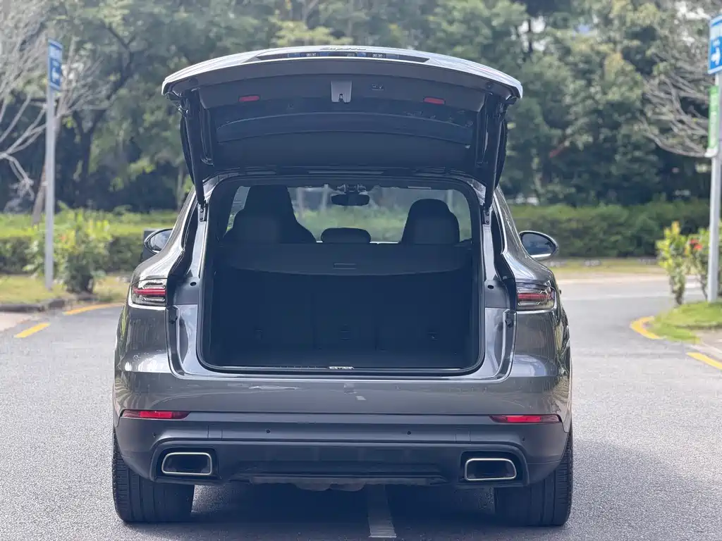 Porsche Cayenne — фото 14