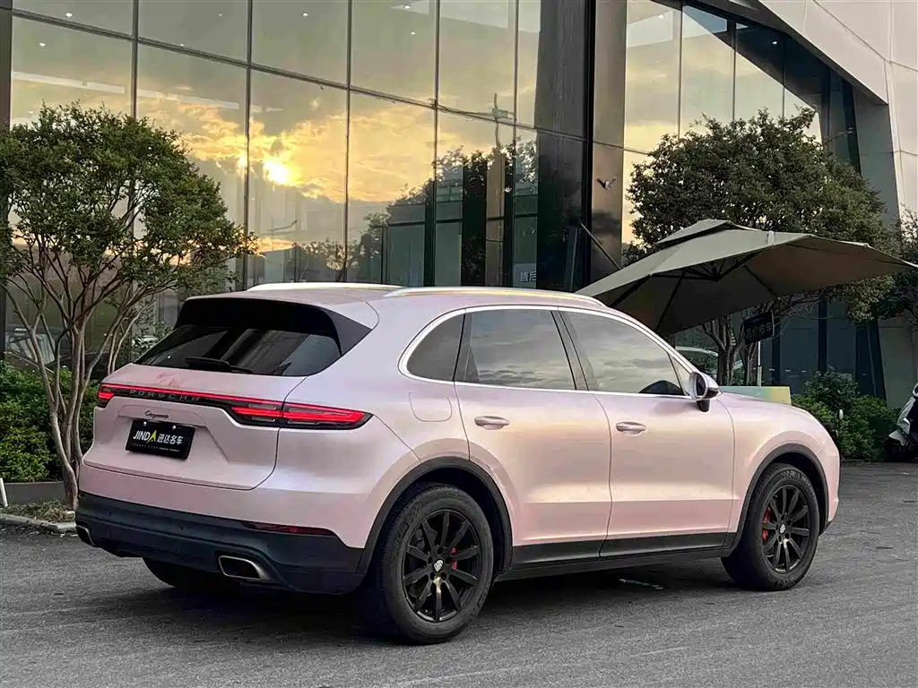 Porsche Cayenne — фото 10