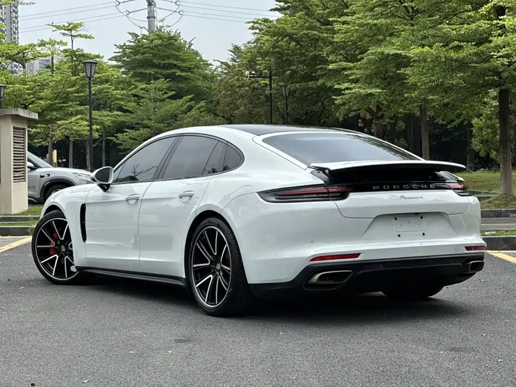 Porsche Panamera — фото 3