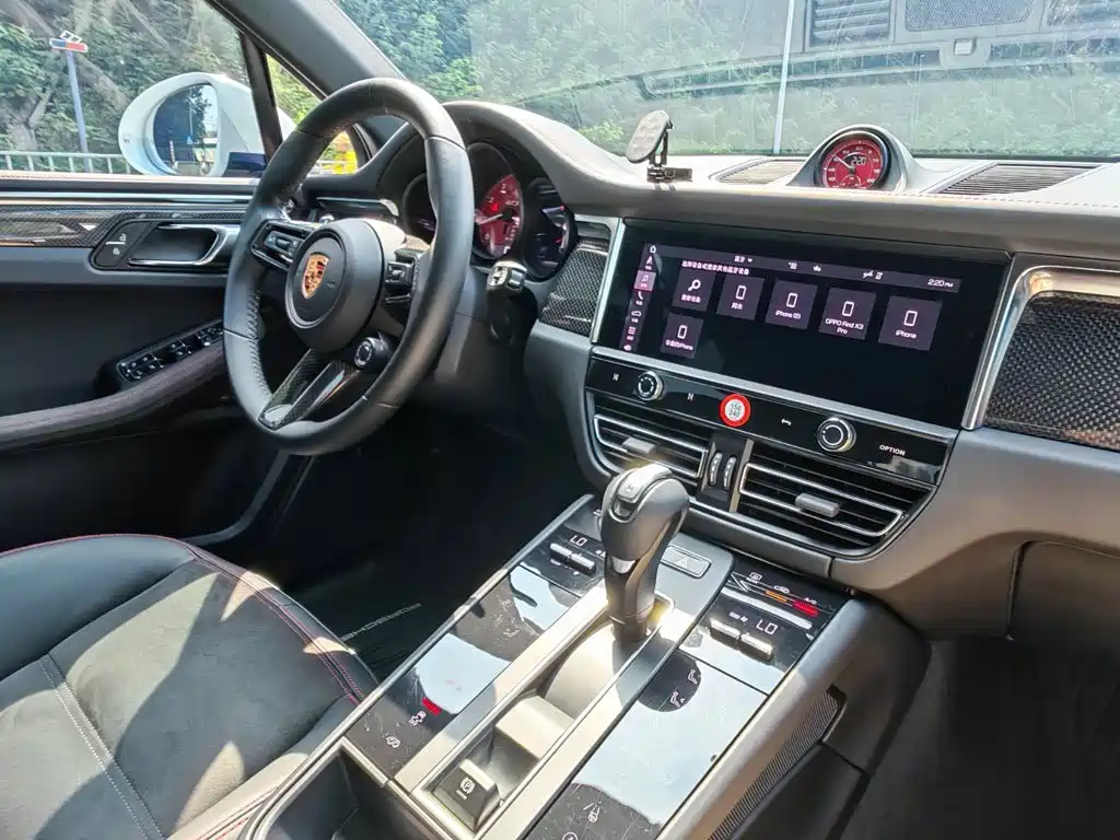 Porsche Macan — фото 14