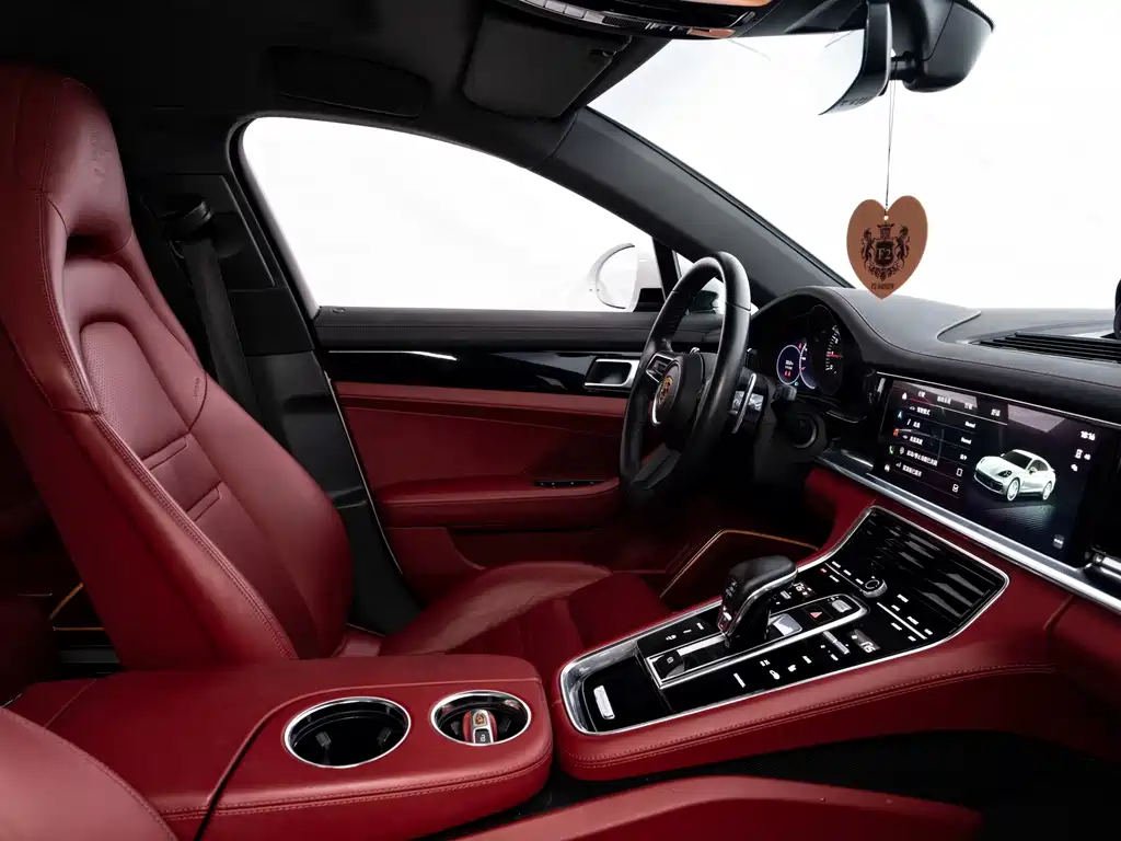 Porsche Panamera — фото 17