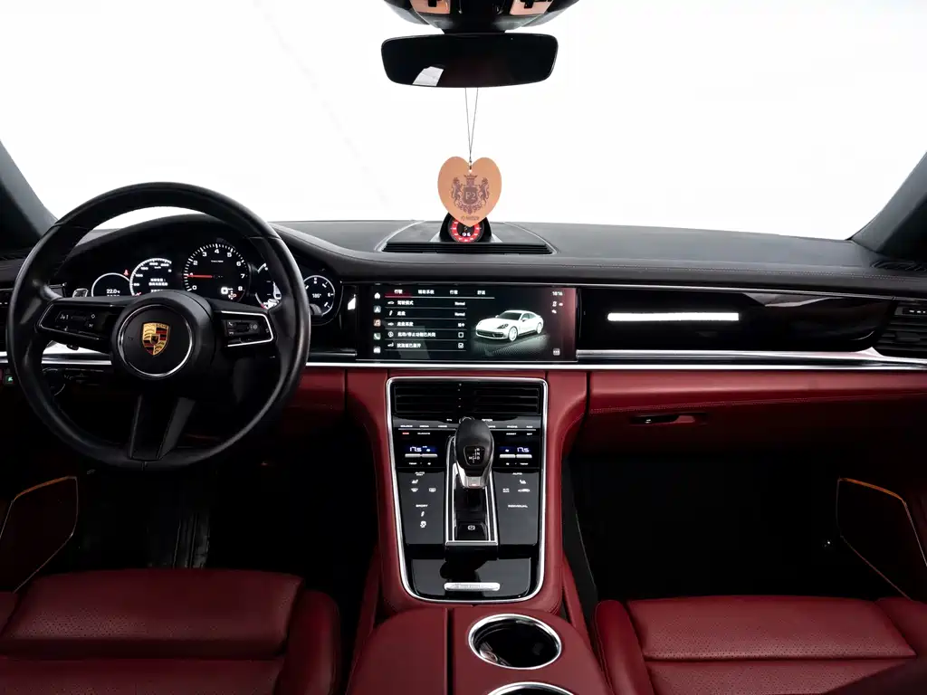Porsche Panamera — фото 18
