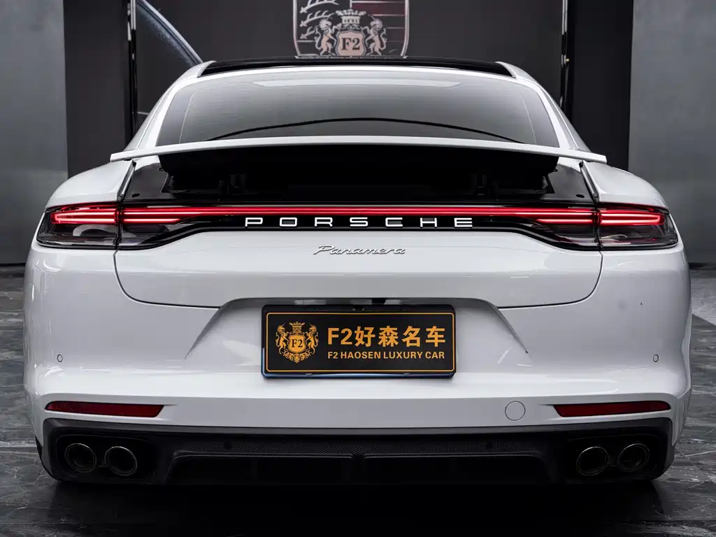 Porsche Panamera — фото 21