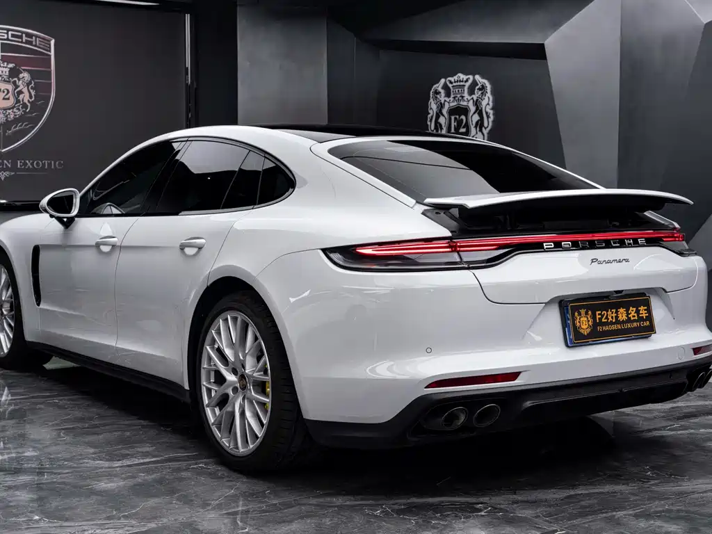 Porsche Panamera — фото 22