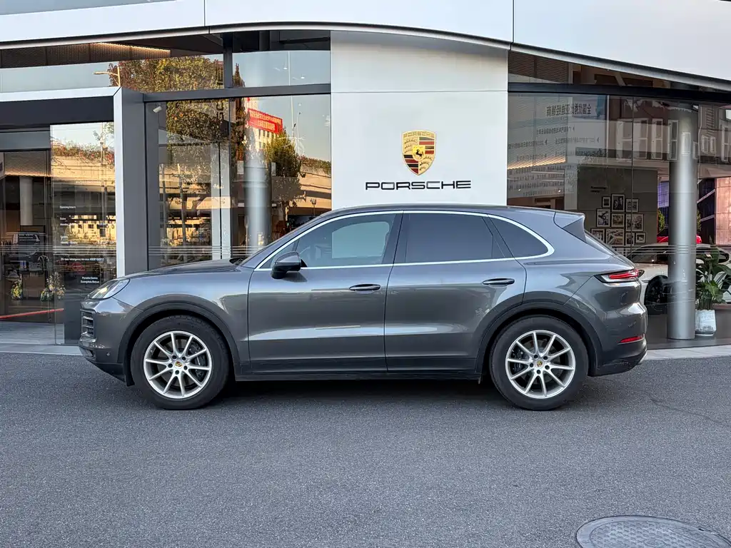 Porsche Cayenne — фото 3