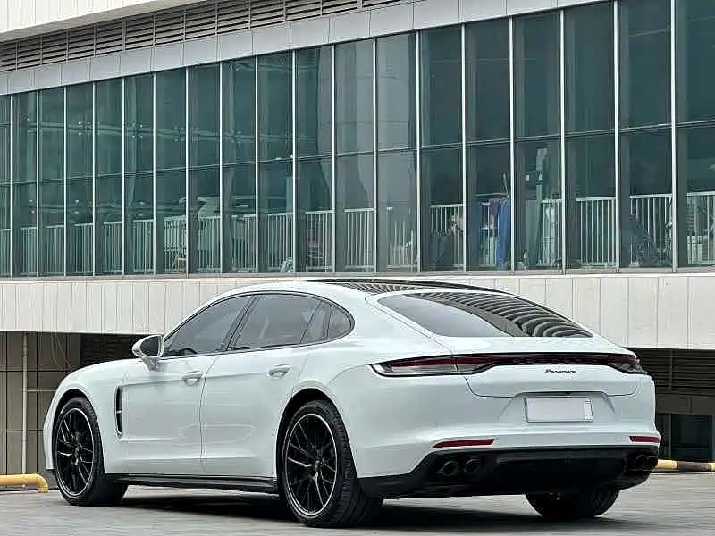 Porsche Panamera — фото 13