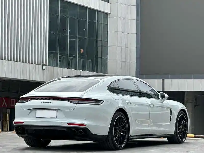 Porsche Panamera — фото 15