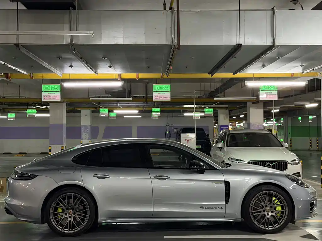Porsche Panamera Hybrid — фото 6