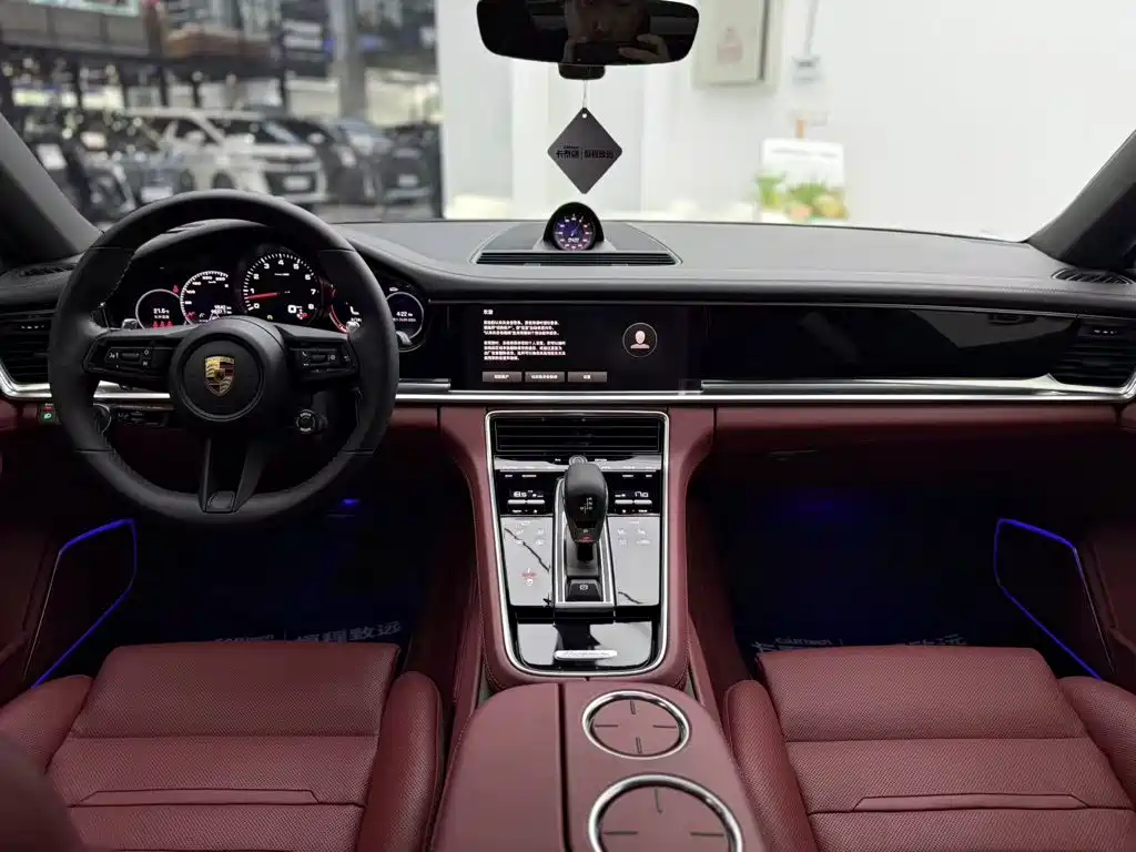 Porsche Panamera — фото 11