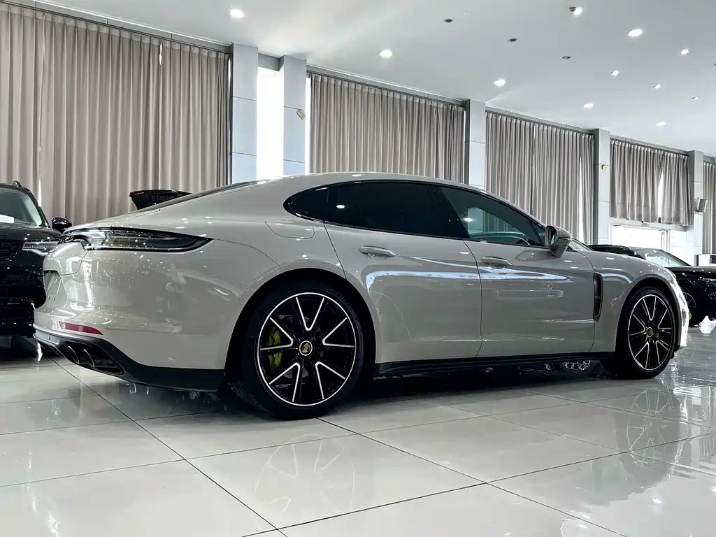 Porsche Panamera — фото 5