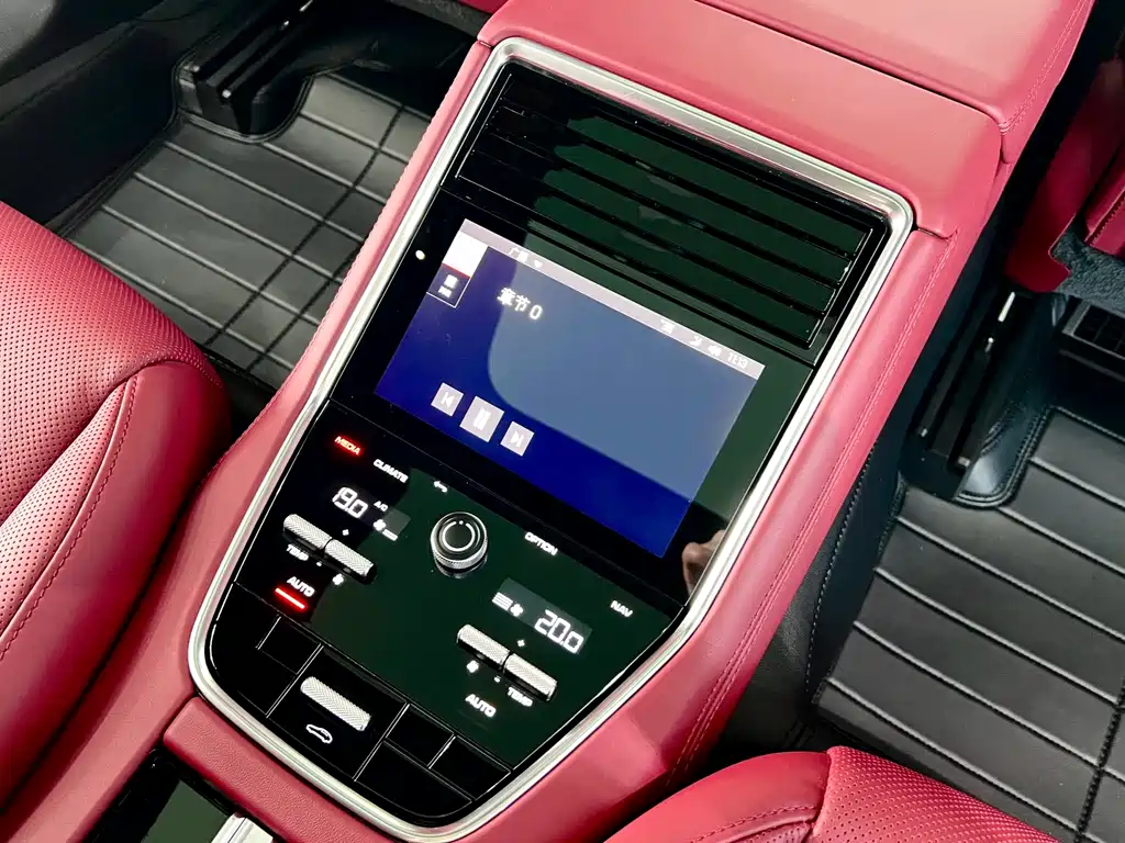 Porsche Panamera — фото 20
