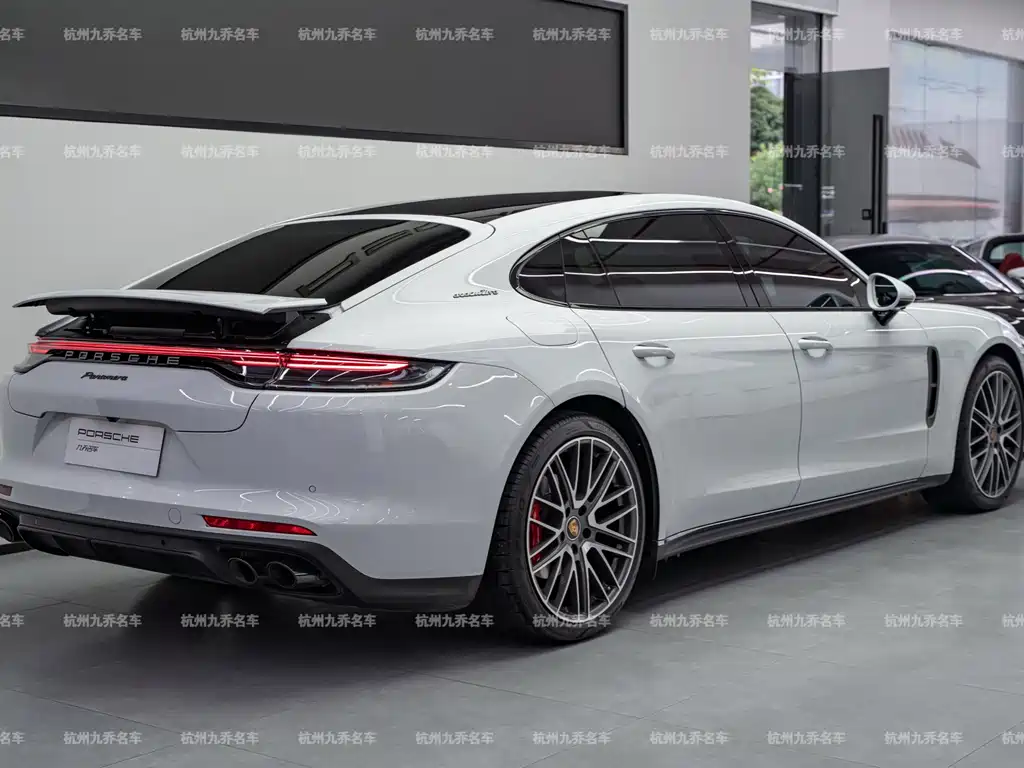 Porsche Panamera — фото 7