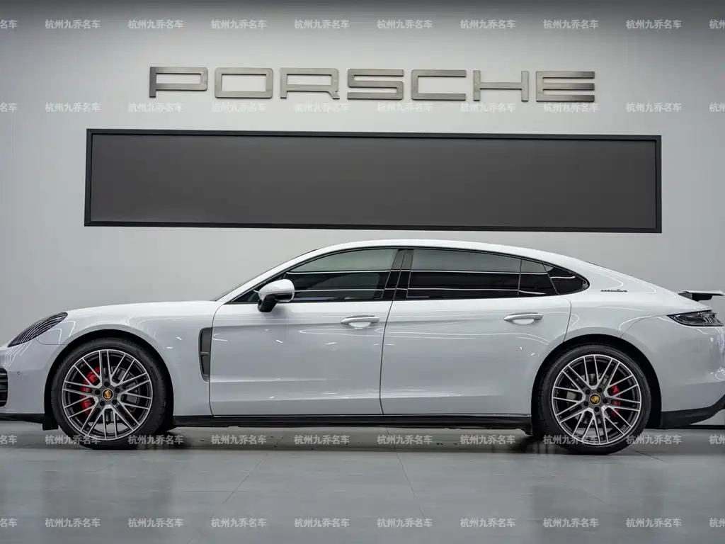 Porsche Panamera — фото 8